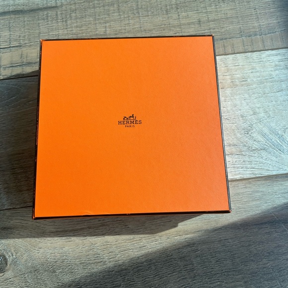 Hermes Constance Belt Buckle and Reversible Leather Strap 38MM - Picture 8 of 10